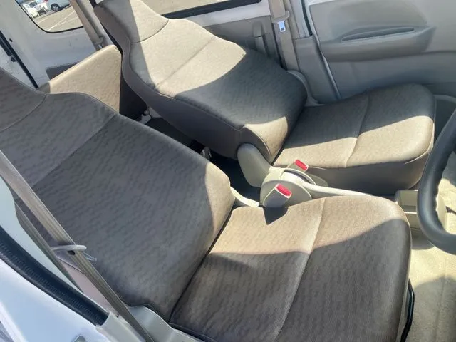 ＮＶ１００クリッパー（ニッサン）の車両写真