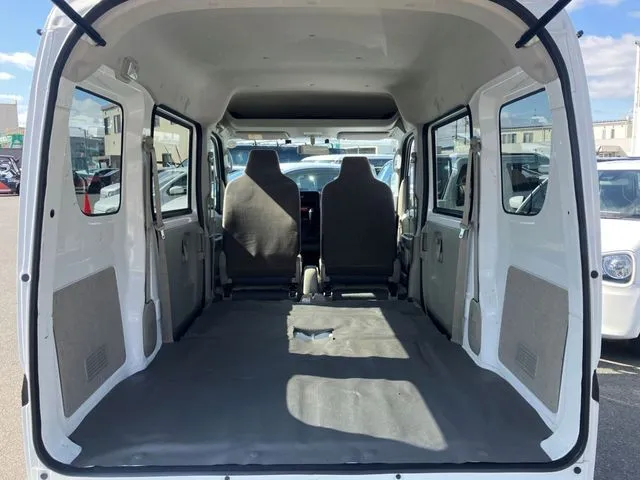 ＮＶ１００クリッパー（ニッサン）の車両写真