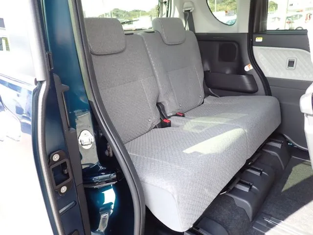 タント（ダイハツ）の車両写真