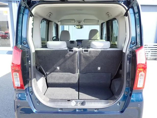 タント（ダイハツ）の車両写真