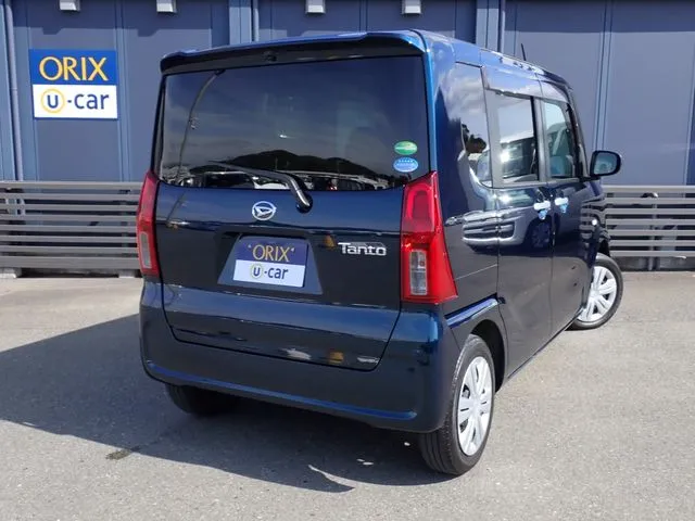タント（ダイハツ）の車両写真