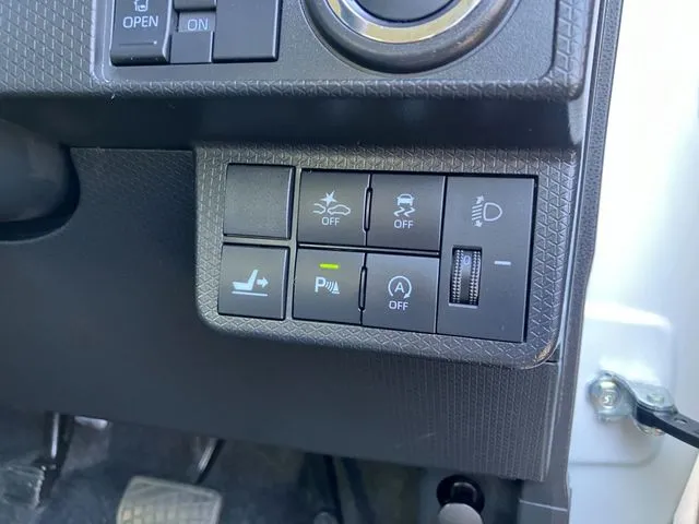 タント（ダイハツ）の車両写真