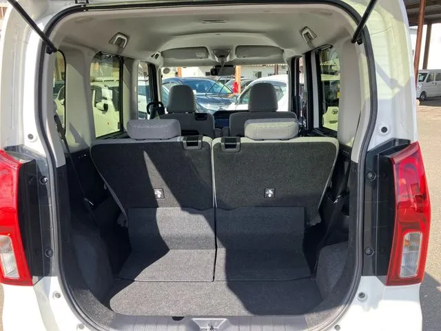 タント（ダイハツ）の車両写真