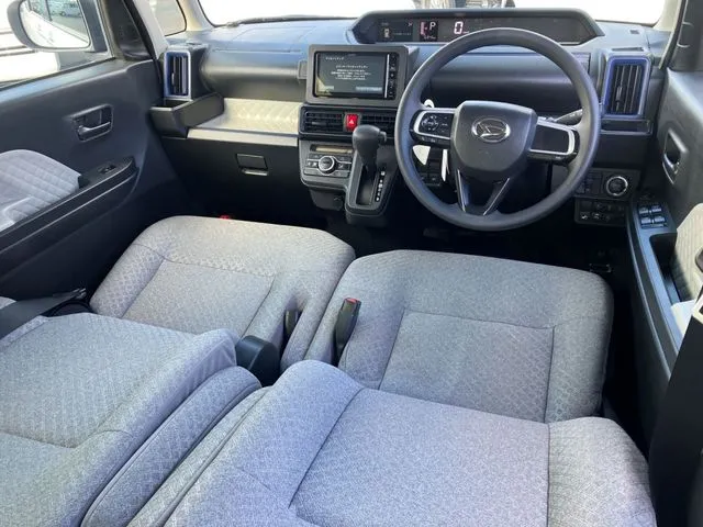 タント（ダイハツ）の車両写真