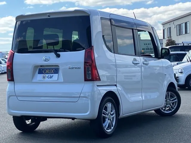 タント（ダイハツ）の車両写真