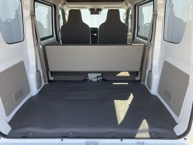 メーカー指定なし　高年式軽箱バン　４ＷＤ