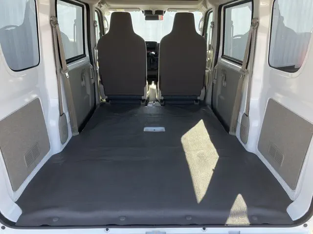 メーカー指定なし　高年式軽箱バン　４ＷＤ