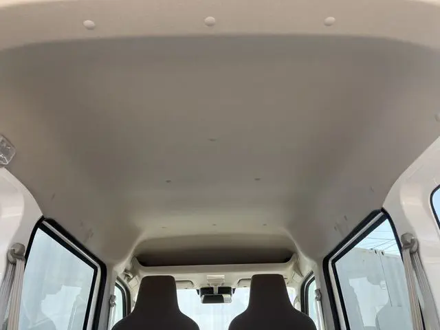 メーカー指定なし　高年式軽箱バン　４ＷＤ