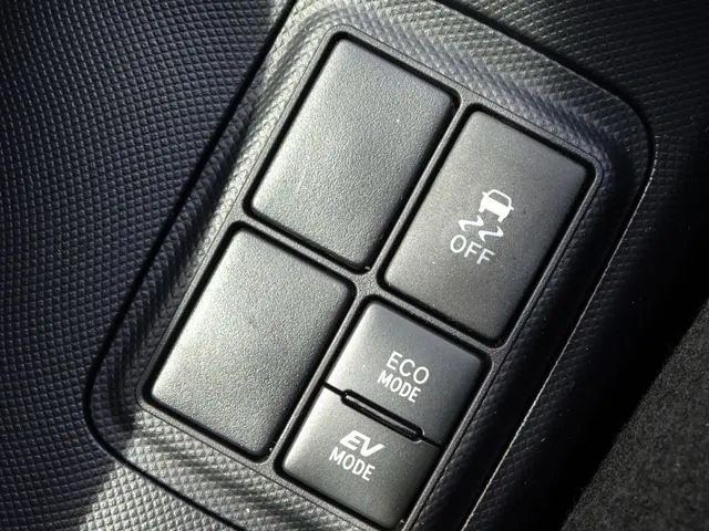 アクア（トヨタ）の車両写真