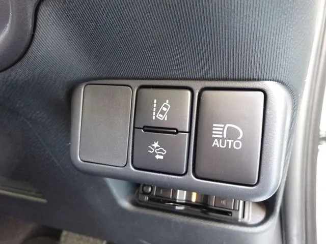 アクア（トヨタ）の車両写真