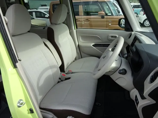 デイズ　ルークス（ニッサン）の車両写真