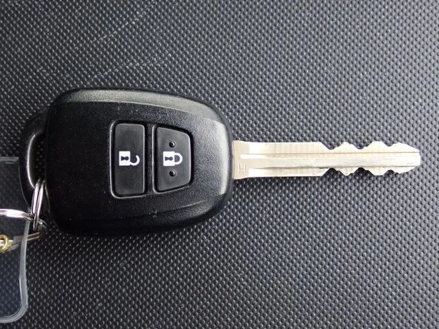 トヨタ　ハイエースバン　２ＷＤ