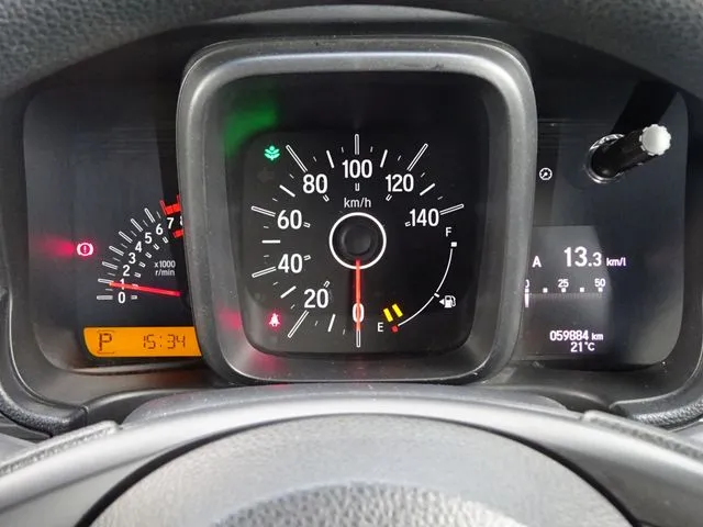 N-VAN(ホンダ)の車両写真