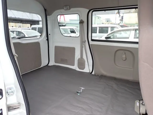 スズキ　エブリイバン　４ＷＤ