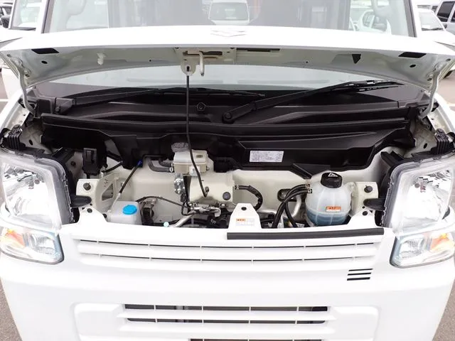 スズキ　エブリイバン　４ＷＤ