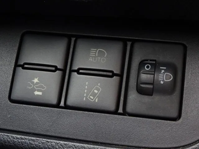 シエンタ（トヨタ）の車両写真