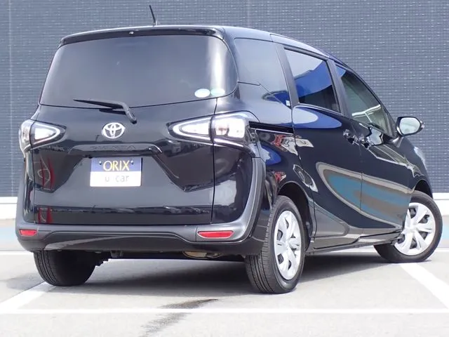 シエンタ（トヨタ）の車両写真