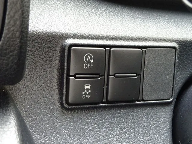 シエンタ（トヨタ）の車両写真