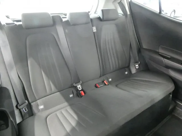 アクア（トヨタ）の車両写真