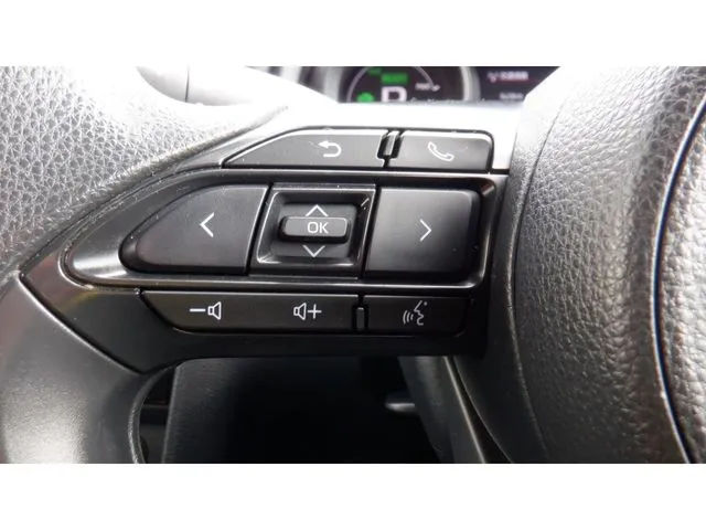 ヤリスクロス　ハイブリッド（トヨタ）の車両写真