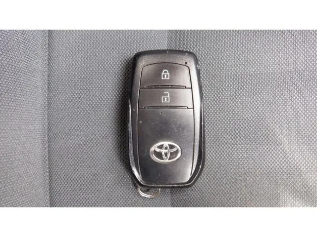 ヤリスクロス　ハイブリッド（トヨタ）の車両写真