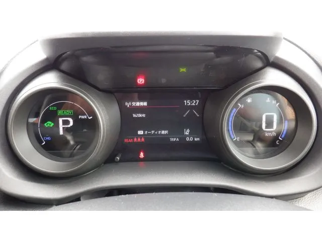 ヤリスクロス　ハイブリッド（トヨタ）の車両写真