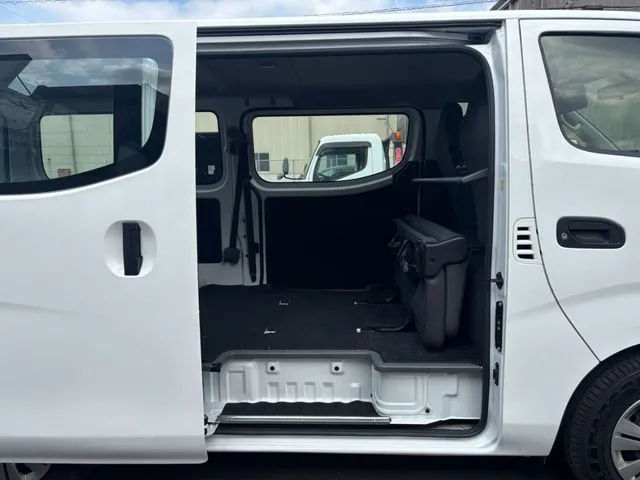 ＮＶ３５０キャラバン　１．２ｔ（ニッサン）の車両写真