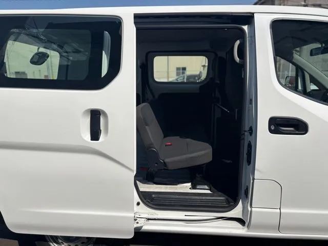 NV200バネットバン(ニッサン)の車両写真