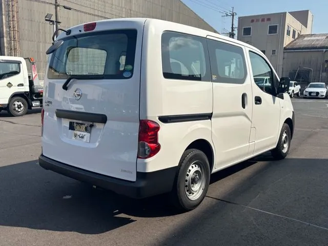 NV200バネットバン(ニッサン)の車両写真