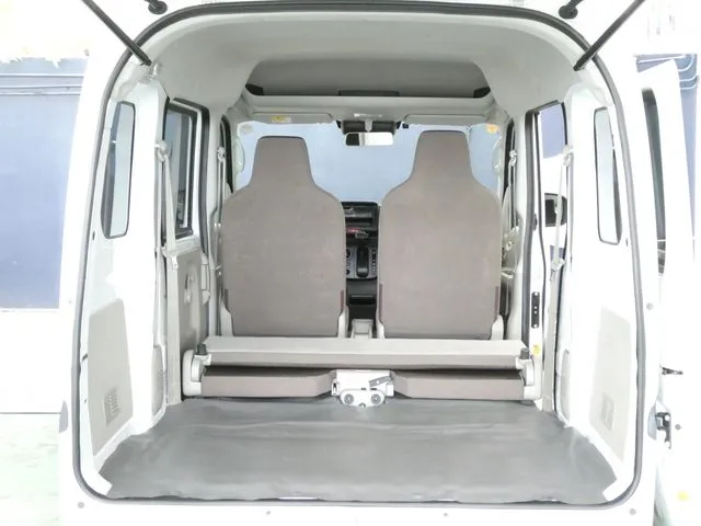 エブリイバン(スズキ)の車両写真