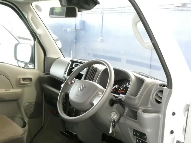 エブリイバン(スズキ)の車両写真