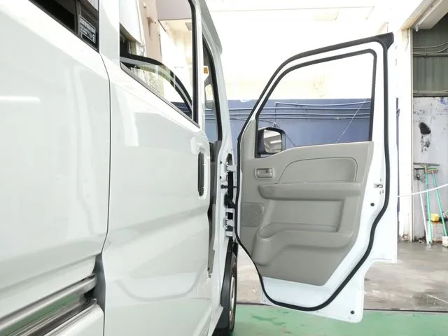 エブリイバン(スズキ)の車両写真