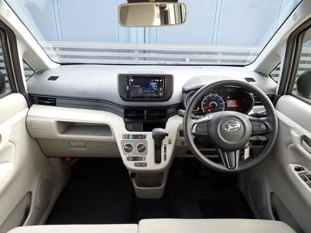 ムーヴ（ダイハツ）の車両写真