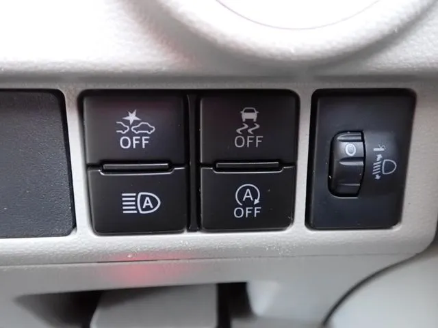 ムーヴ（ダイハツ）の車両写真