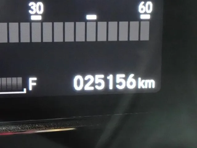 シャトル　ハイブリッド（ホンダ）の車両写真