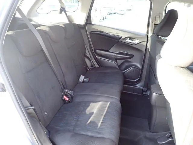 シャトル　ハイブリッド（ホンダ）の車両写真