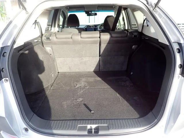 シャトル　ハイブリッド（ホンダ）の車両写真