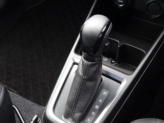 スズキ スイフト 4WD