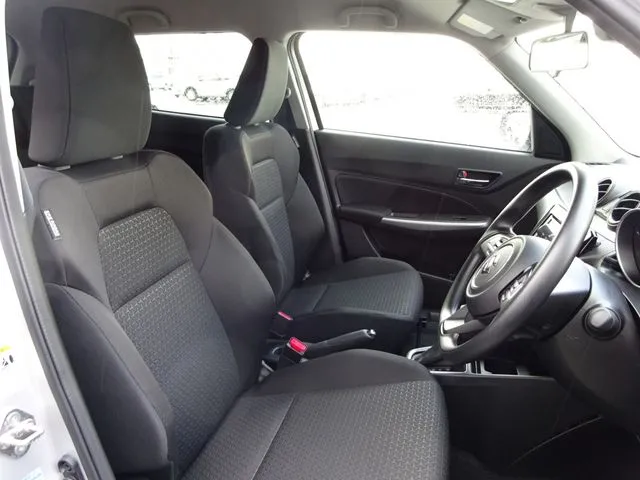 スズキ スイフト 4WD