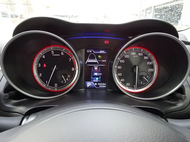 スズキ スイフト 4WD