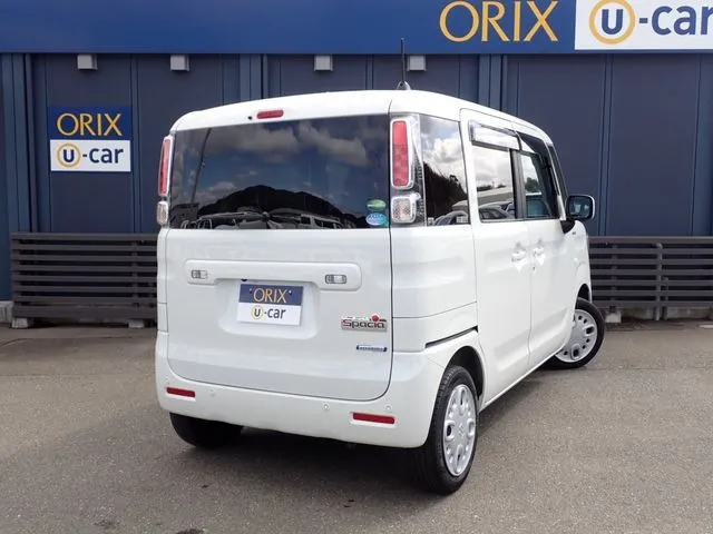 スペーシア（スズキ）の車両写真