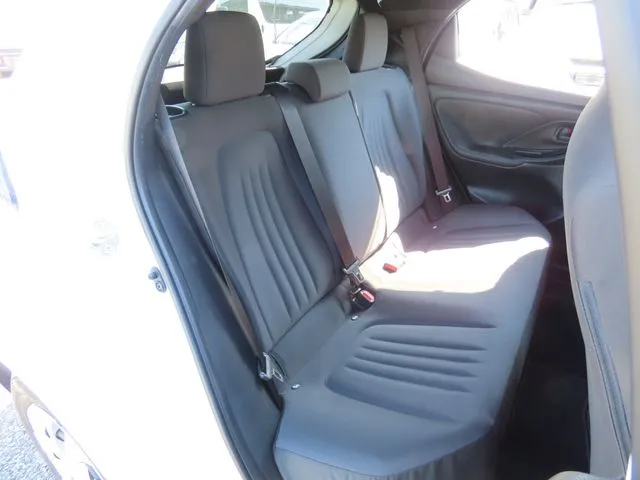 ヤリス(トヨタ)の車両写真