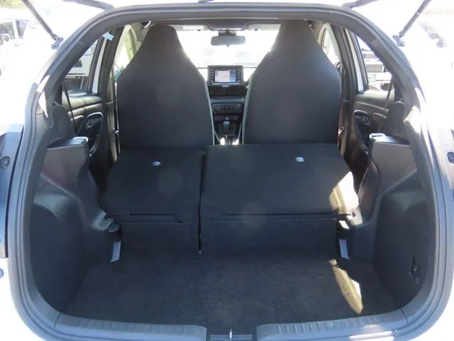 ヤリス(トヨタ)の車両写真