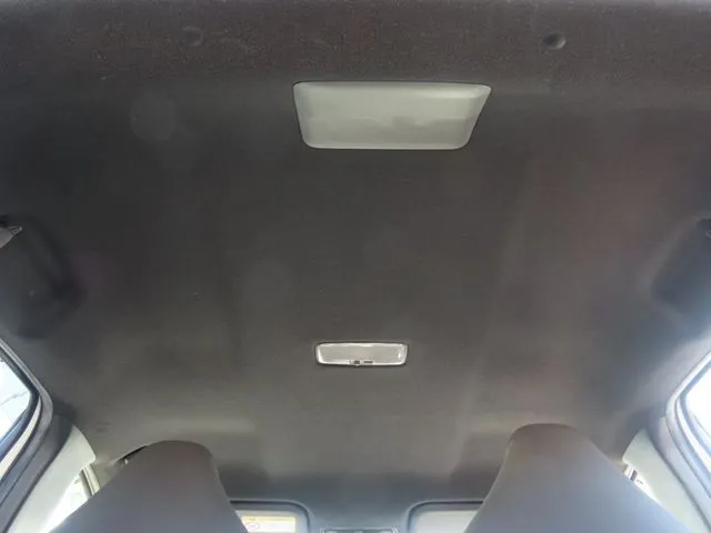 ヤリス(トヨタ)の車両写真