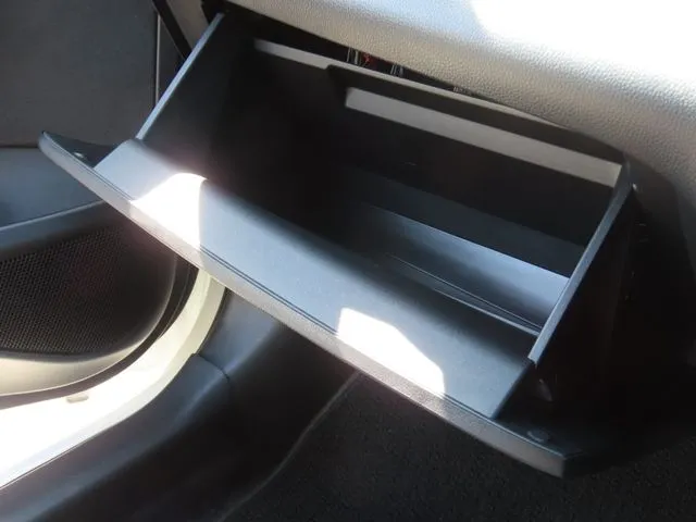 ヤリス(トヨタ)の車両写真