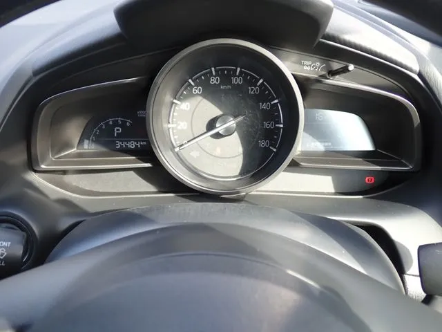 ＭＡＺＤＡ２（マツダ）の車両写真