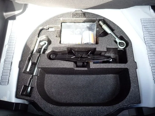 ＭＡＺＤＡ２（マツダ）の車両写真