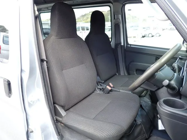 ハイゼットカーゴ(ダイハツ)の車両写真