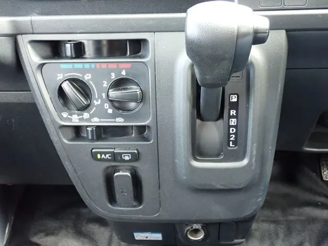 ハイゼットカーゴ(ダイハツ)の車両写真