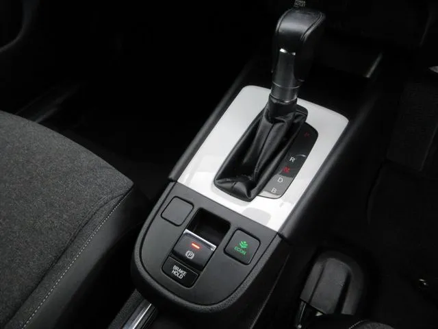 フィット e:HEV(ホンダ)の車両写真